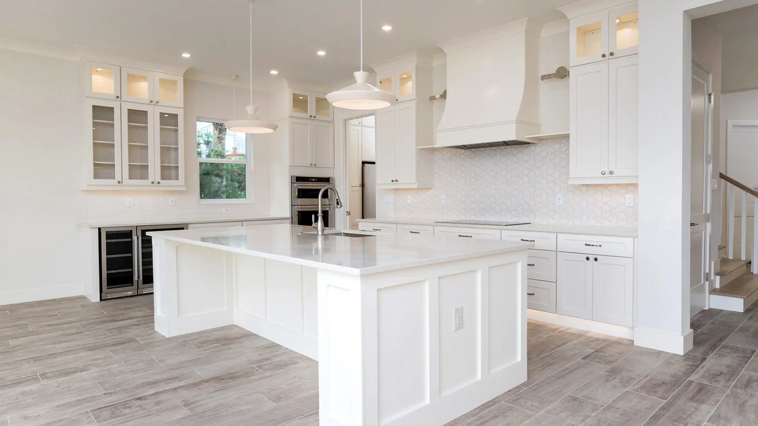 Antique White Shaker cabinet door kitchen design inspiration for South Florida remodeling