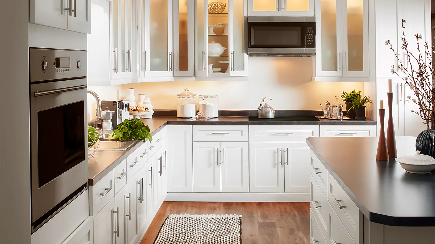 Clear White Shaker cabinet door kitchen design inspiration for South Florida remodeling