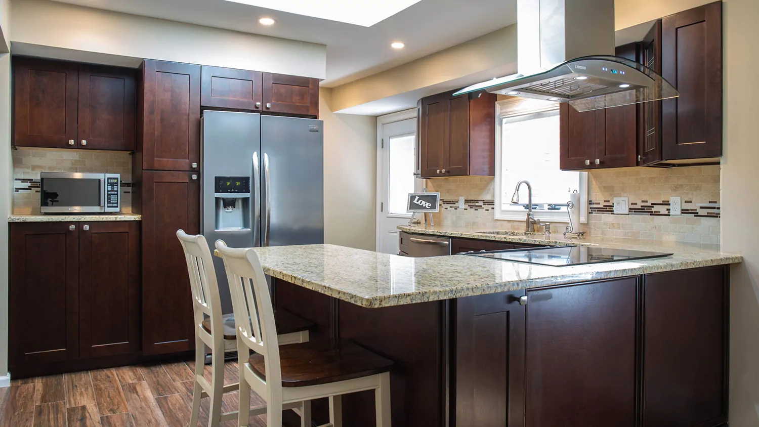 Dark Bay Shaker cabinet door kitchen design inspiration for South Florida remodeling